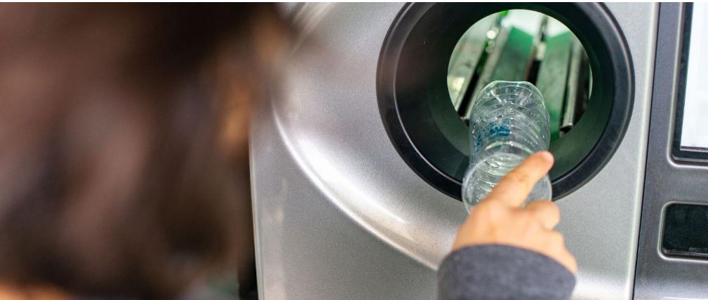 automat-do-recyklingu-butelek-plastikowych